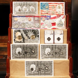 2025 Roosevelt Holiday Special!