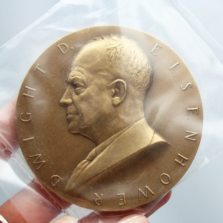 Dwight D. Eisenhower U.S. Mint Presidential Bronze Medal 3" in OGP